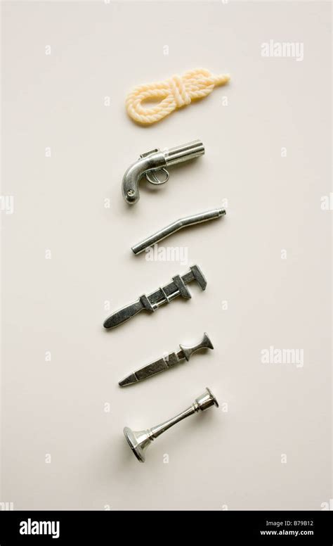 murder weapons in cluedo.
